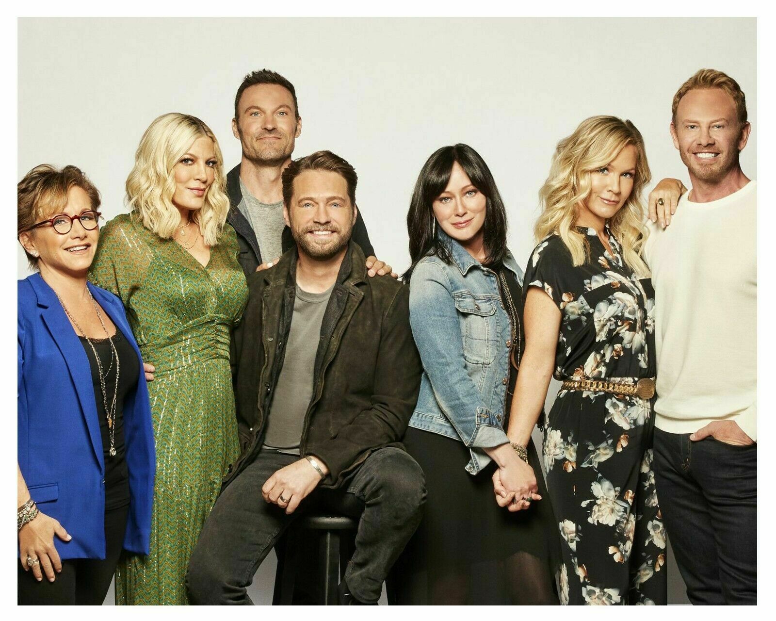 Beverly Hills 90210 Cast 5x7 Photo