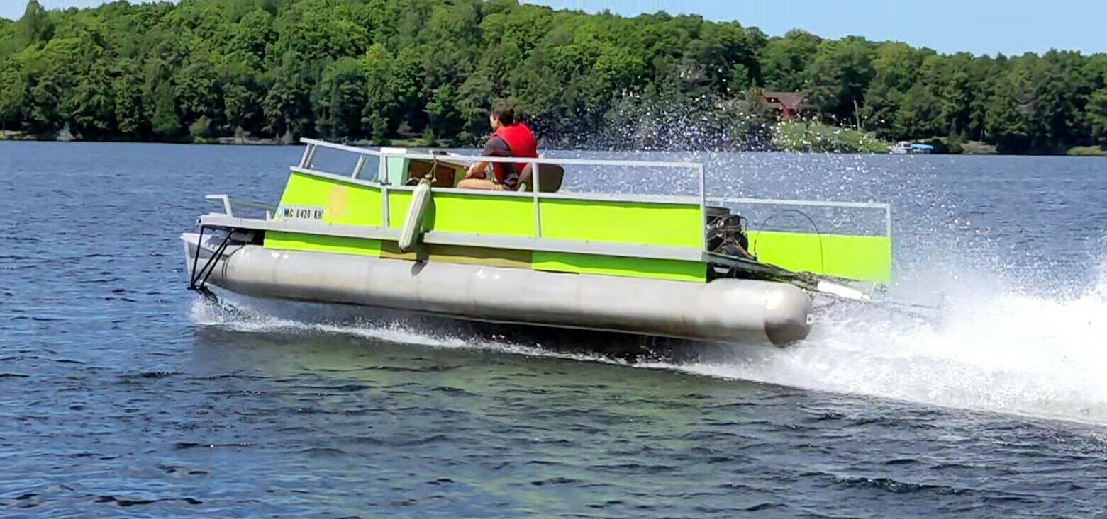 V8 Hydrofoil Pontoon Boat