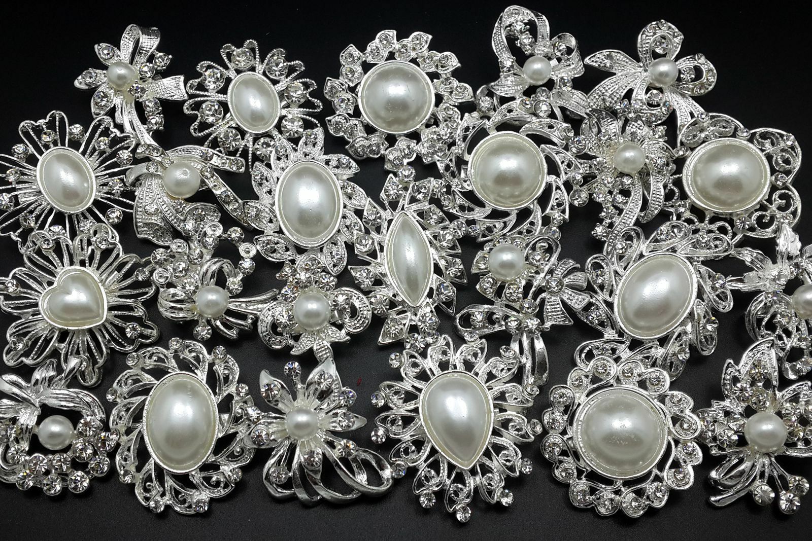 Lot 24 Pcs Mixed Silver White Pearl Rhinestone Crystal Brooch Pin Diy Bouquet