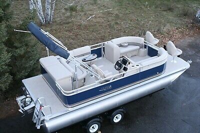 New Two Tube 21 Ft  Pontoon Boat With 115 Hp And Trailer