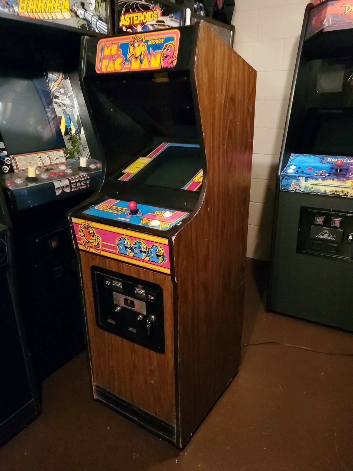 60-in-1 Arcade Coin Operated Ms Pac-Man Pacman Cabaret Working SW Michigan